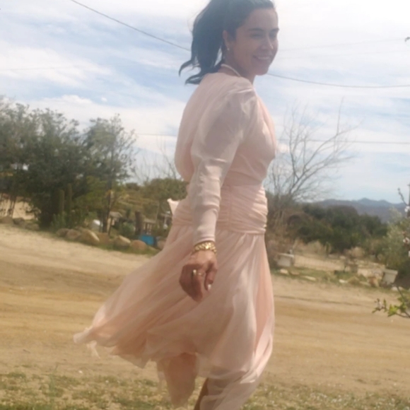 Poshmark - Picture 2 of 8